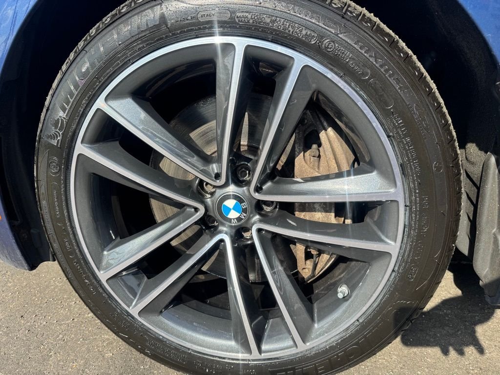 Used 2022 Blue BMW 750i xDrive image 15