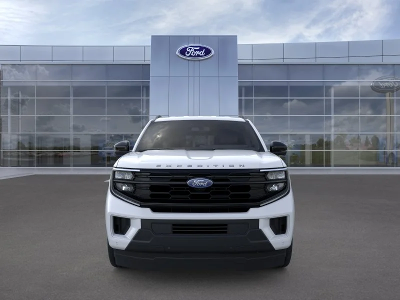 New 2026 Oxford White Ford Active image 6