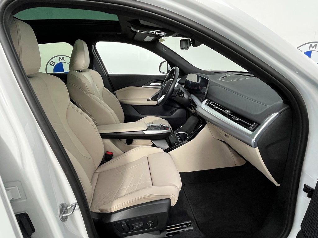 2025 BMW X2 28i - Photo 23
