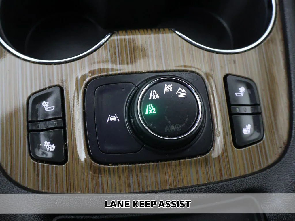 Used 2023 Black GMC SLE image 5