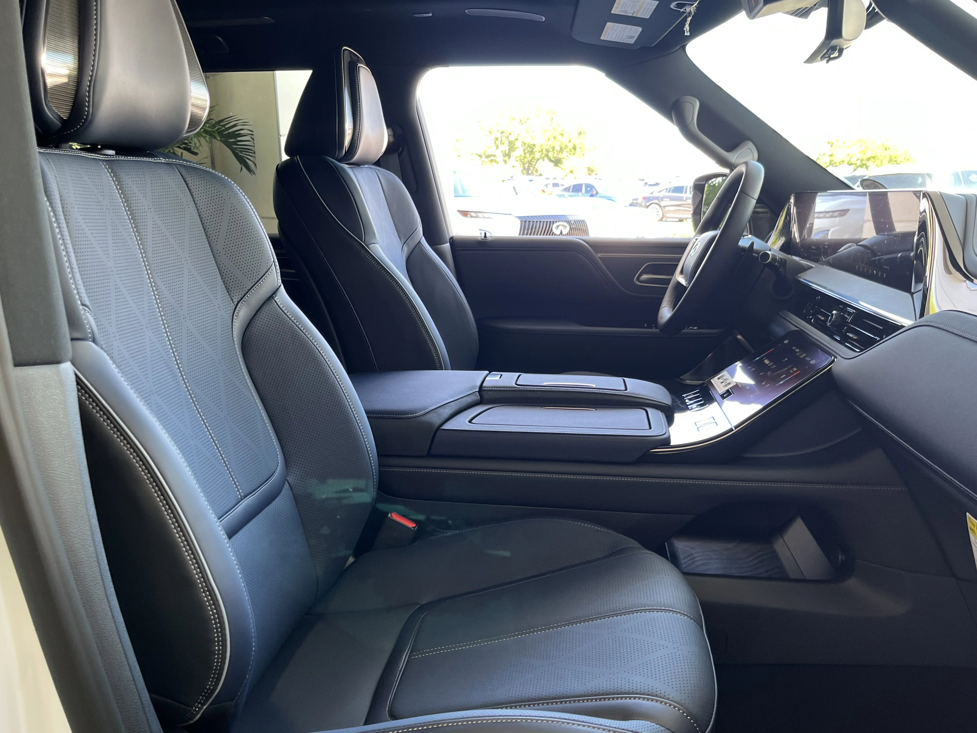 New 2026 Radiant White INFINITI SPORT image 21