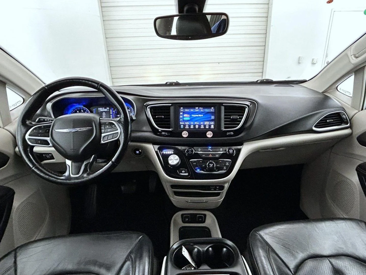 Used 2020 White Chrysler Touring L image 13