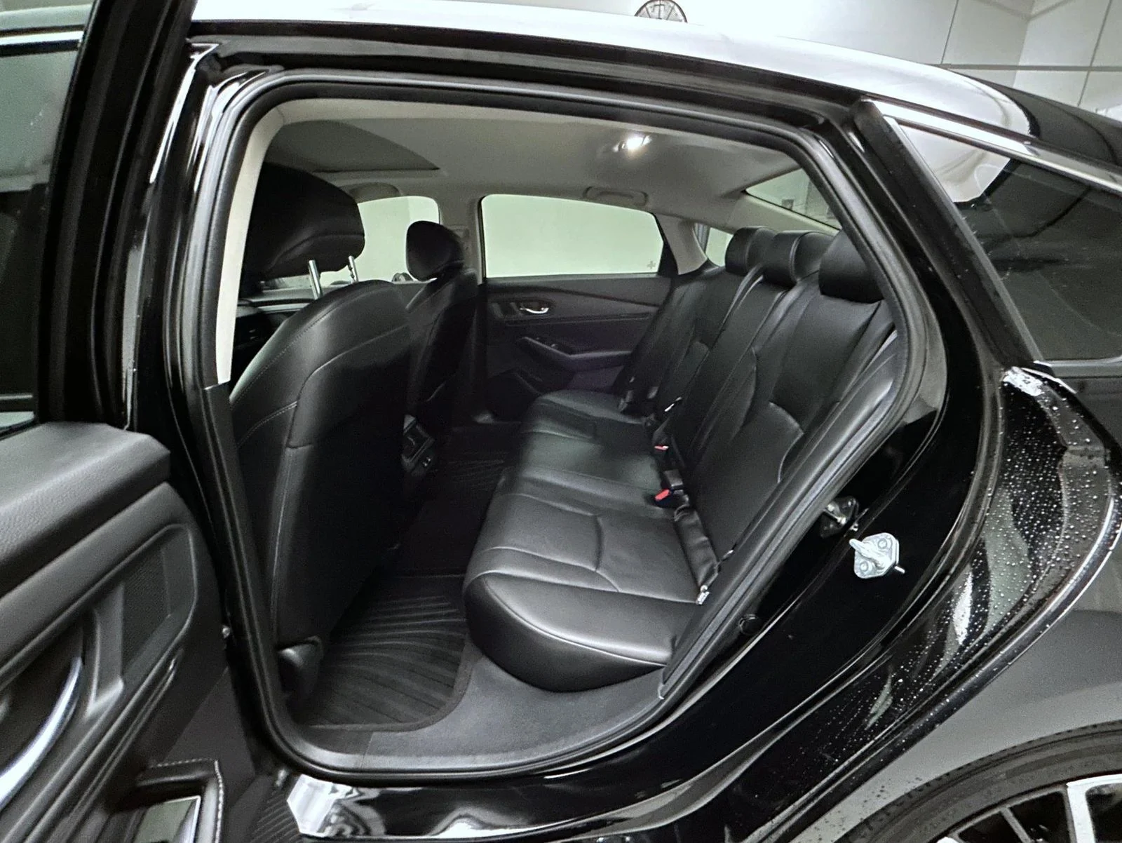 Used 2024 Black Honda Touring image 19