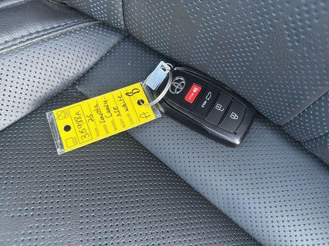 Certified Used 2025 WIND CHILL PEARL Toyota  image 35
