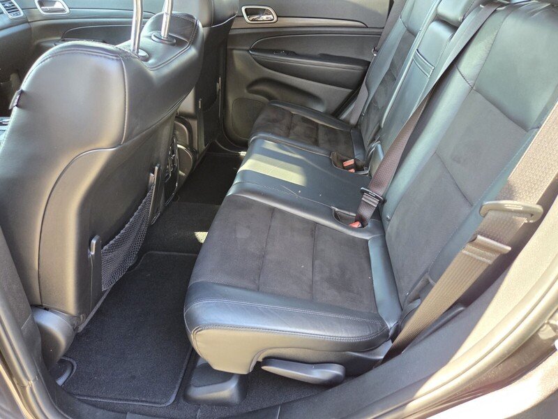 Used 2020 Gray Jeep Laredo E image 15