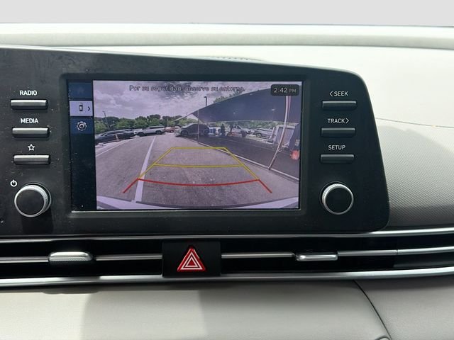 Used 2024 Silver Hyundai SE image 13