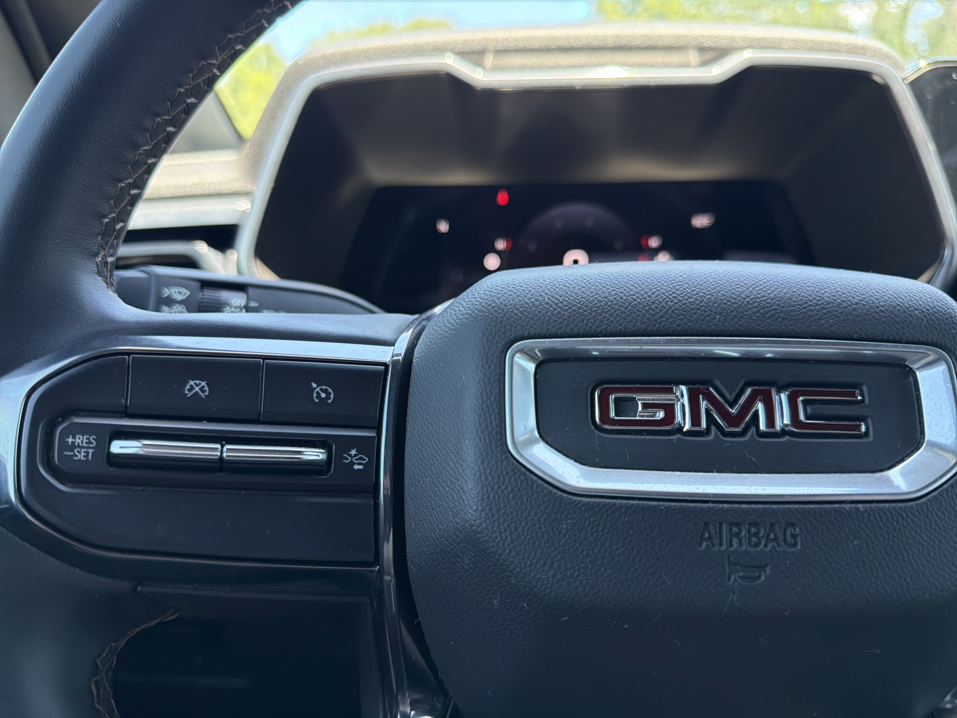 2023 GMC Canyon AT4 - Photo 9