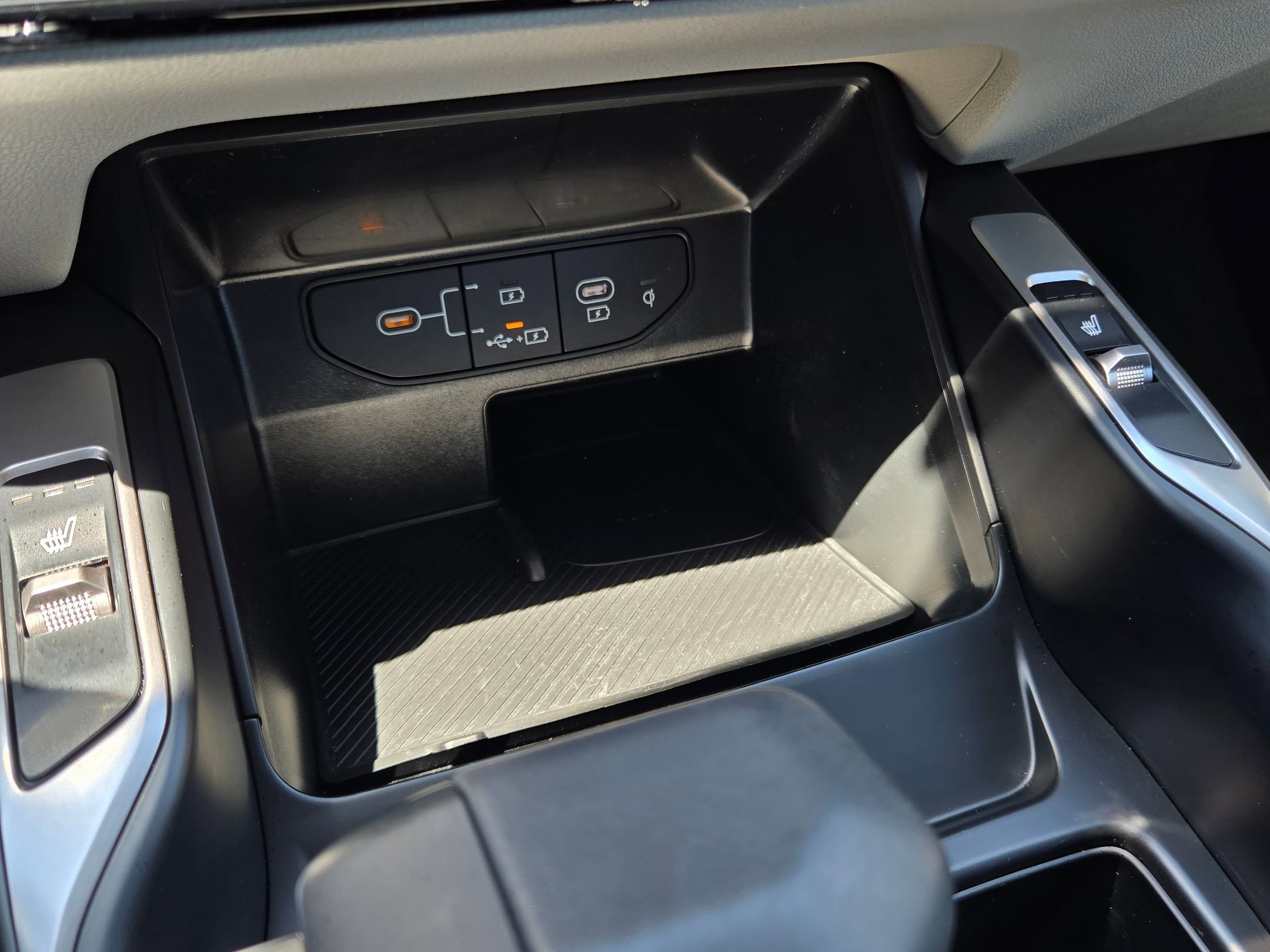 Used 2025 Midnight Lake Blue Kia S image 30