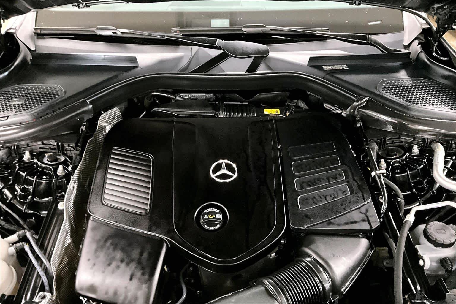 Certified Used 2023 Black Mercedes-Benz GLC 300 image 30