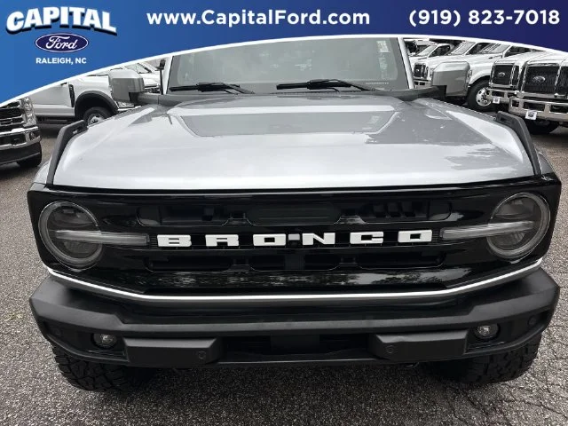 Used 2023 Silver Ford Outer Banks image 10