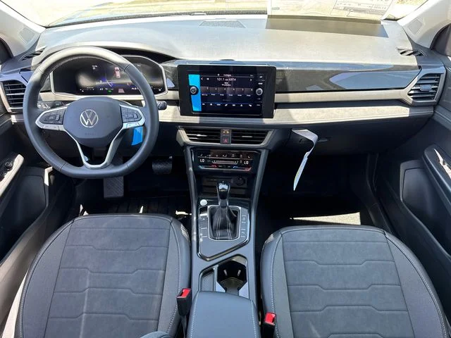 New 2026 Deep Black Pearl Volkswagen 1.5T SE Black image 29