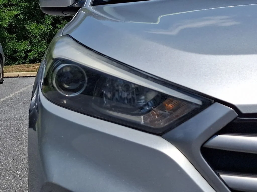Used 2018 Silver Hyundai SEL image 9