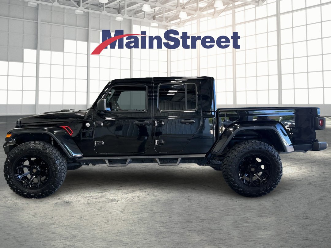 Used 2021 Jeep Gladiator Overland with VIN 1C6HJTFG3ML604529 for sale in Kansas City