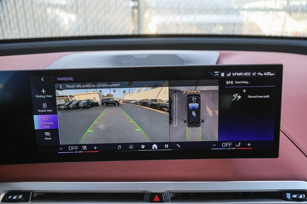 2025 BMW iX 50 - Photo 18