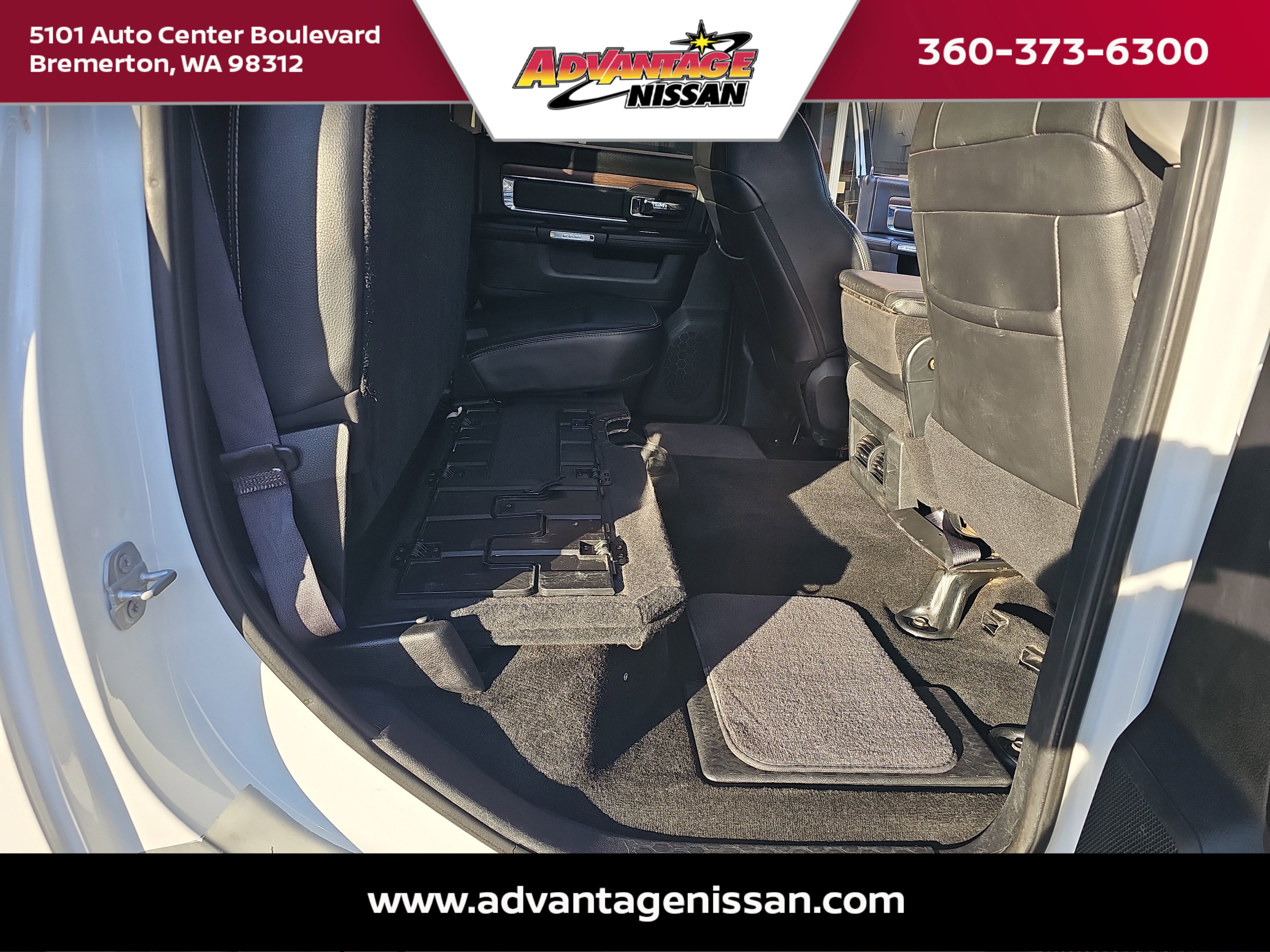 Used 2016 Bright White Clearcoat Ram Laramie image 18