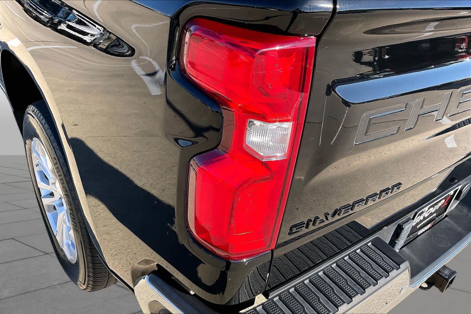 2024 Chevrolet Silverado 1500 LTZ - Photo 27