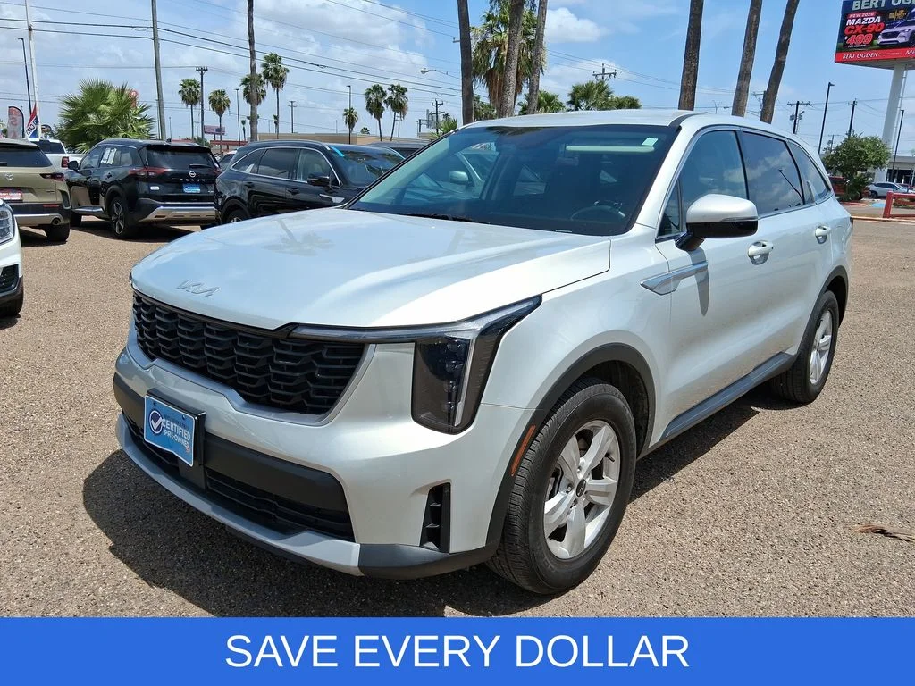 Used 2026 White Kia LX image 3