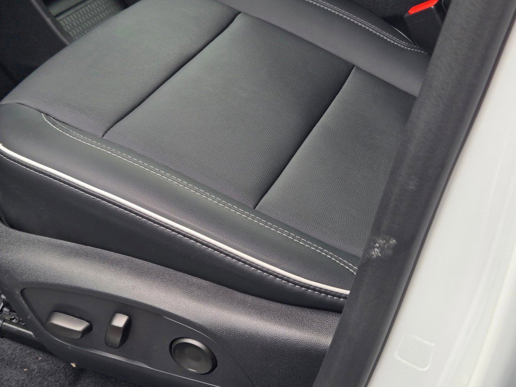 2025 Buick Enclave Preferred - Photo 25