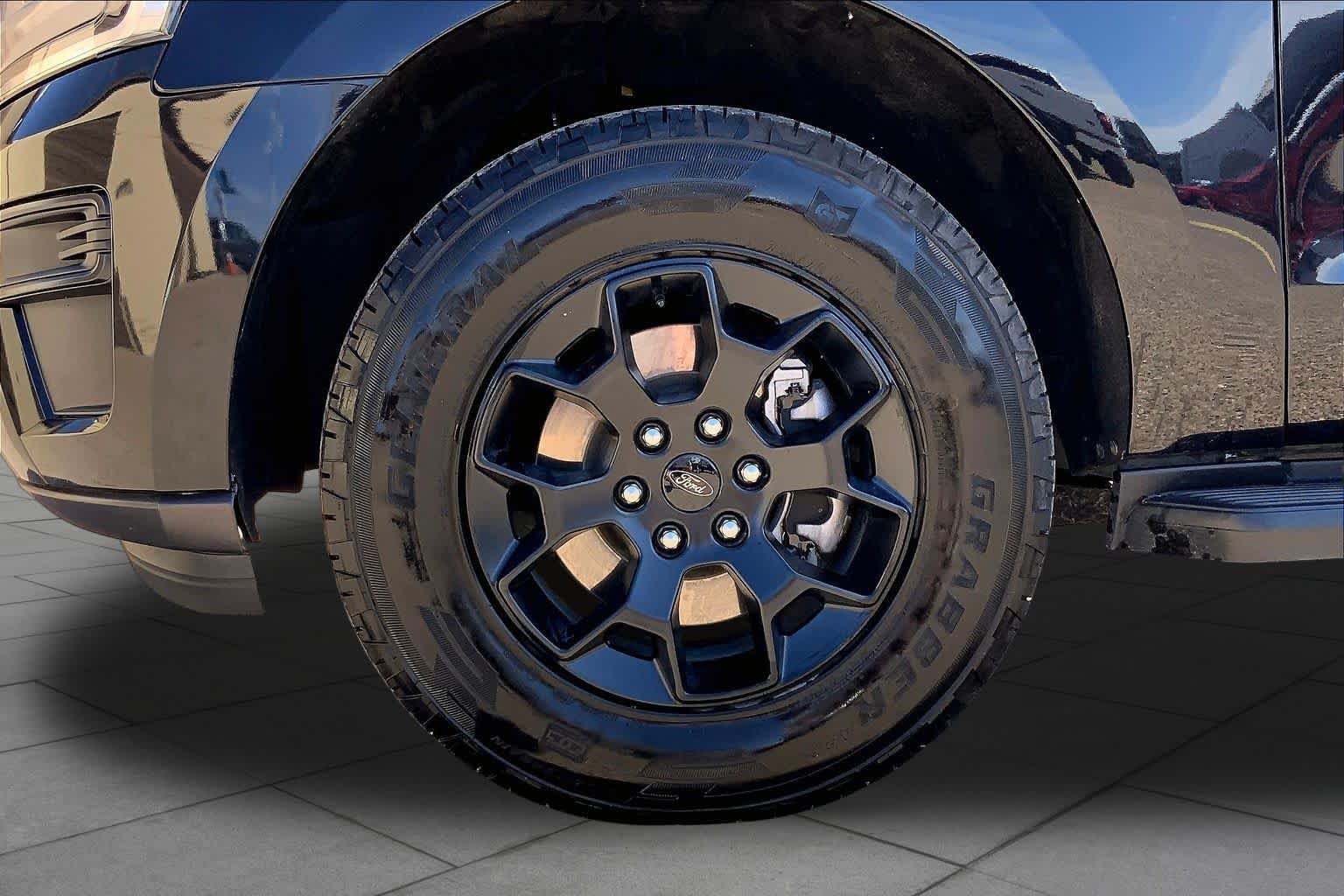 Used 2011 White Diamond Tricoat Chevrolet LTZ image 10