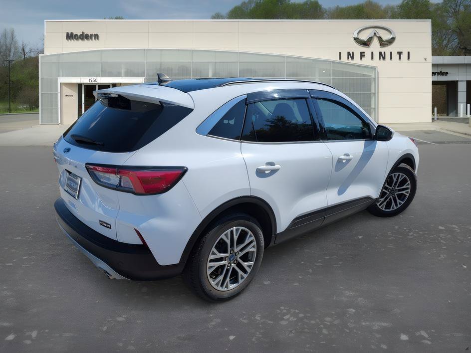 Used 2022 Oxford White Ford SEL image 4