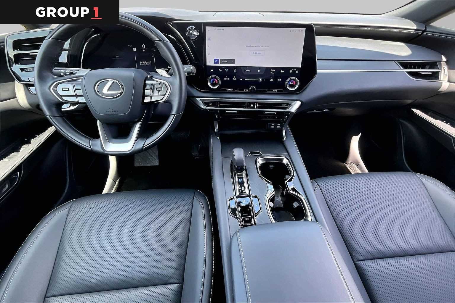 Used 2026 Eminent White Pearl Lexus Premium image 13
