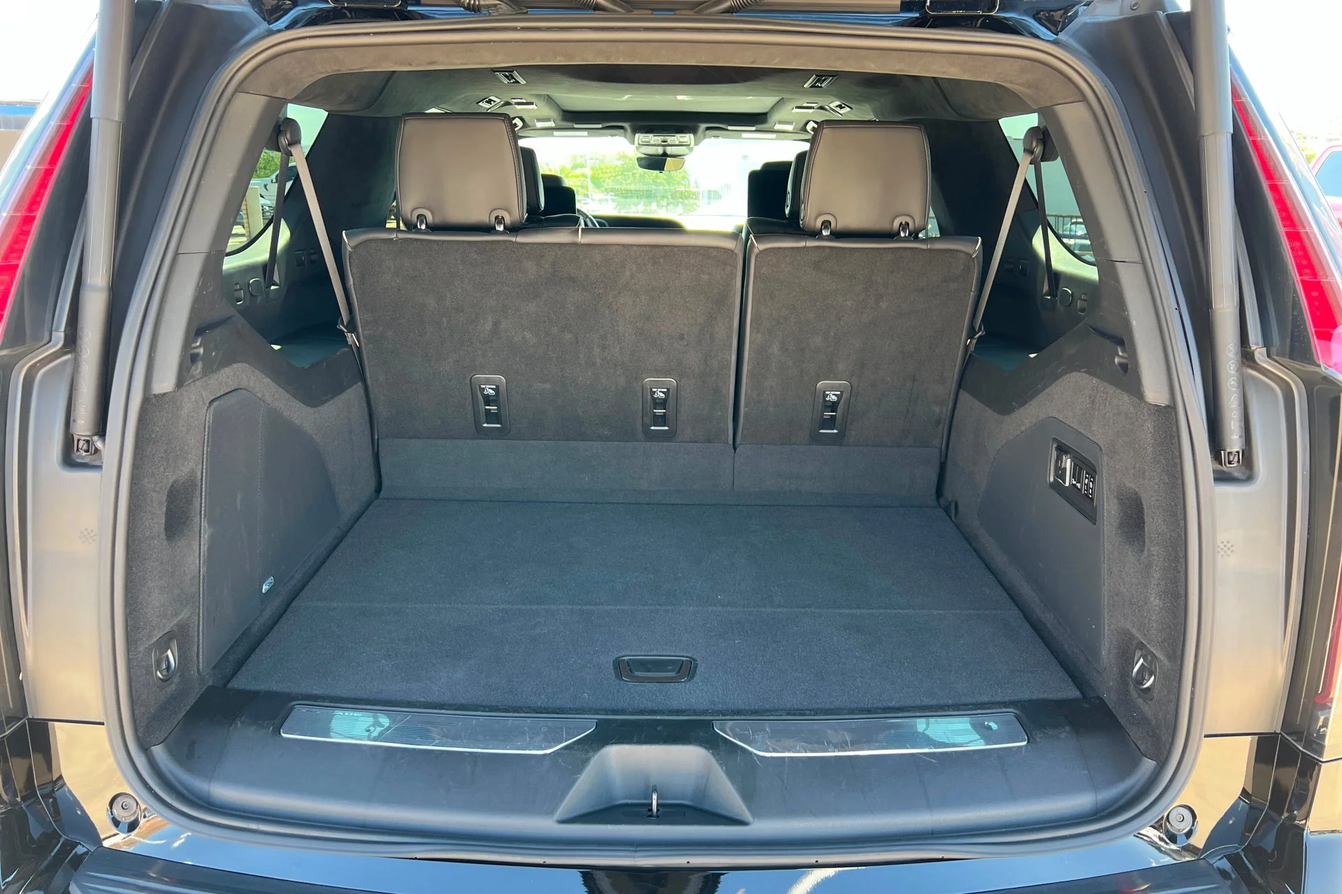 2024 Cadillac Escalade ESV Premium Luxury Platinum - Photo 23