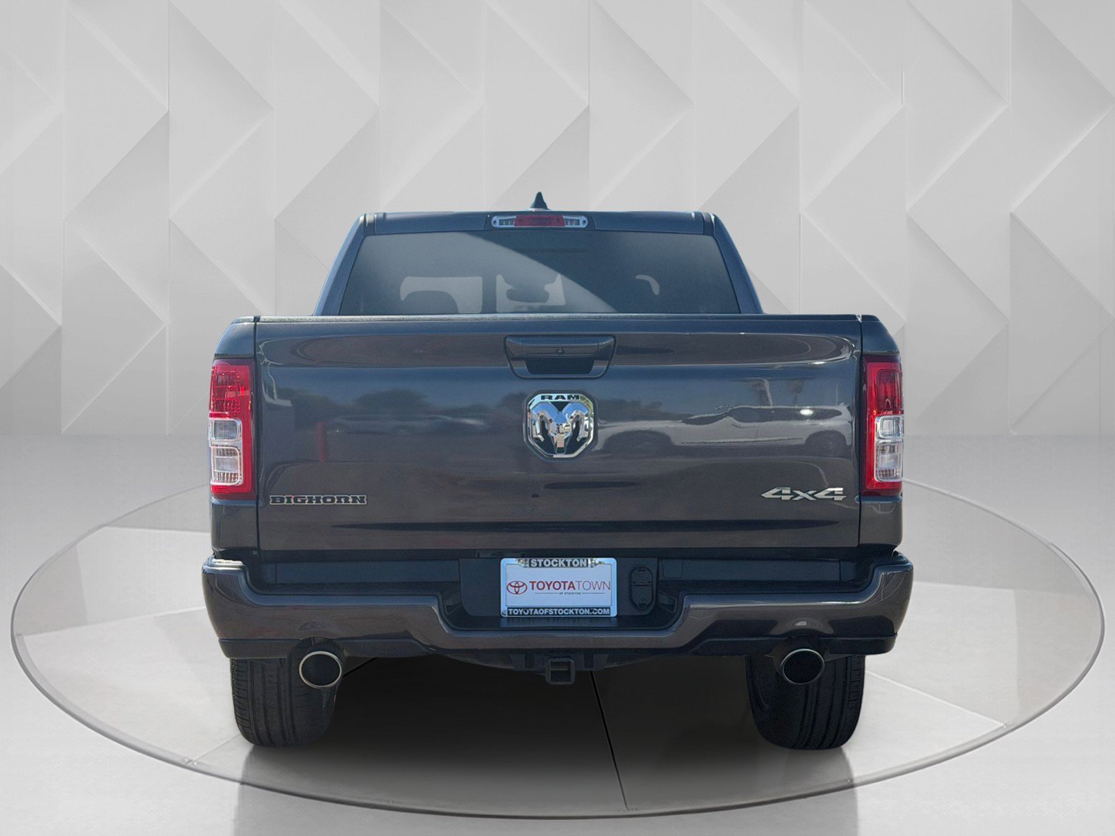 Used 2020 Granite Crystal Metallic Clearcoat Ram Big Horn image 4