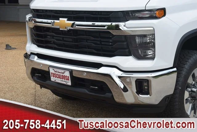 New 2026 Summit White Chevrolet LT image 32