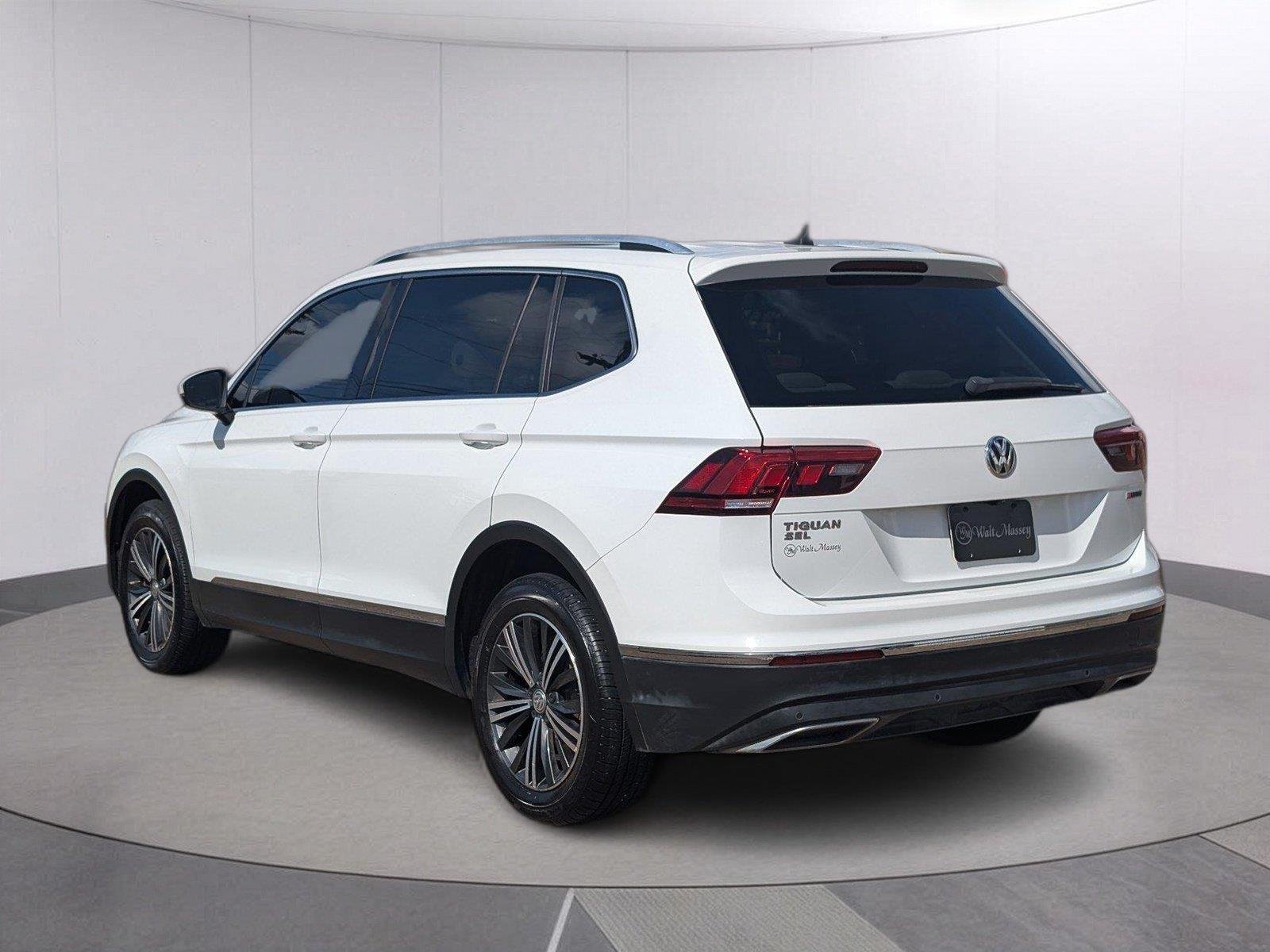 Used 2019 Pure White Volkswagen SEL image 3