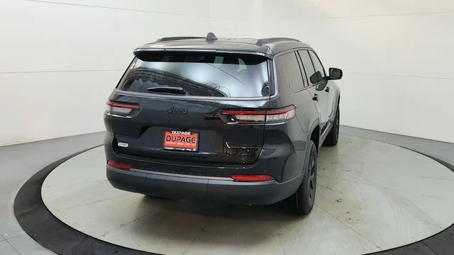 New 2026 Diamond Black Crystal Pearl-Coat Exterior Paint Jeep  image 10