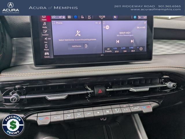 Used 2025 White Alfa Romeo Base image 19