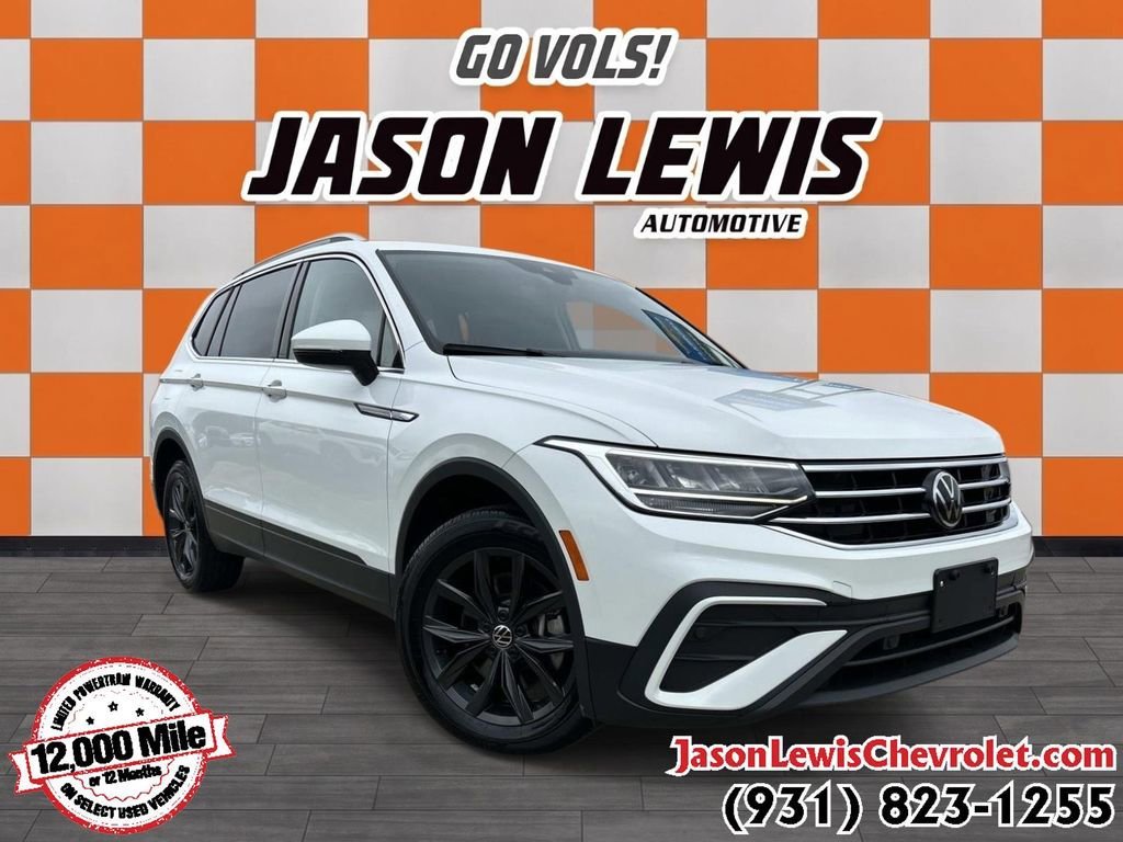 Used 2024 White Volkswagen SE image 1