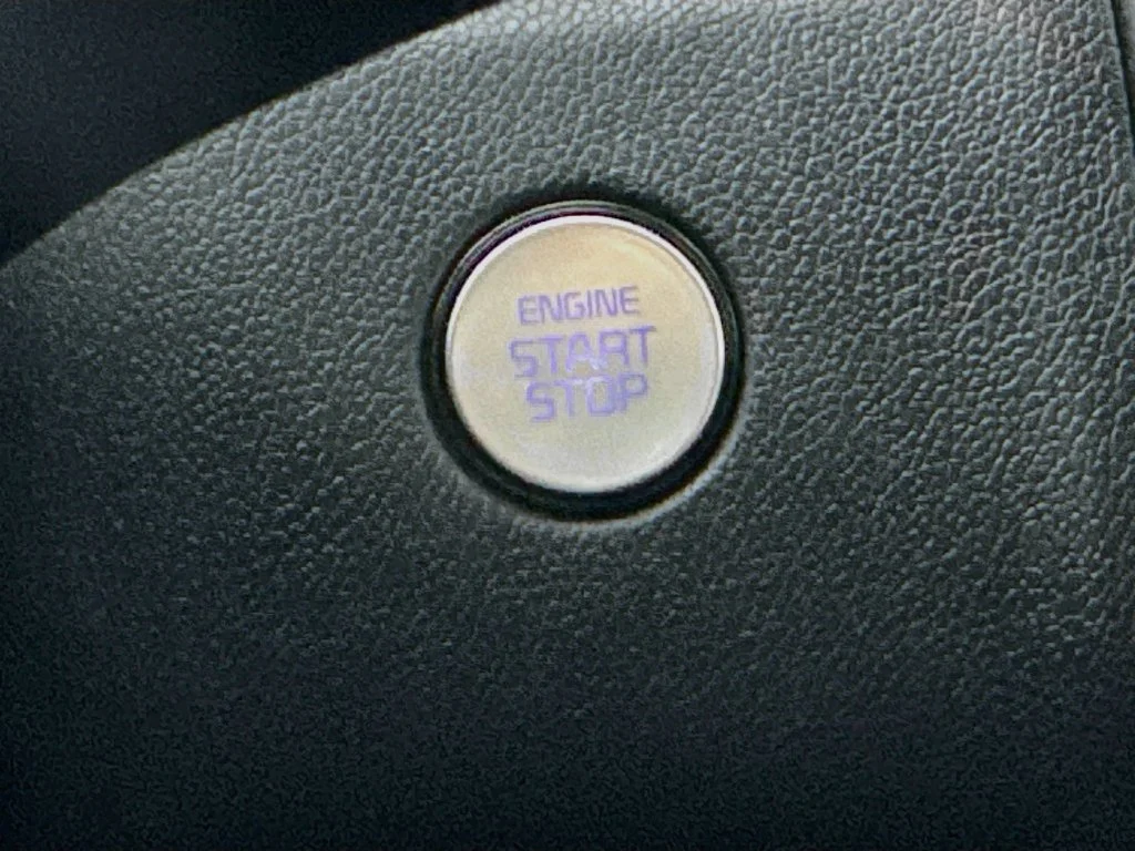Used 2022 Silver Kia EX image 19