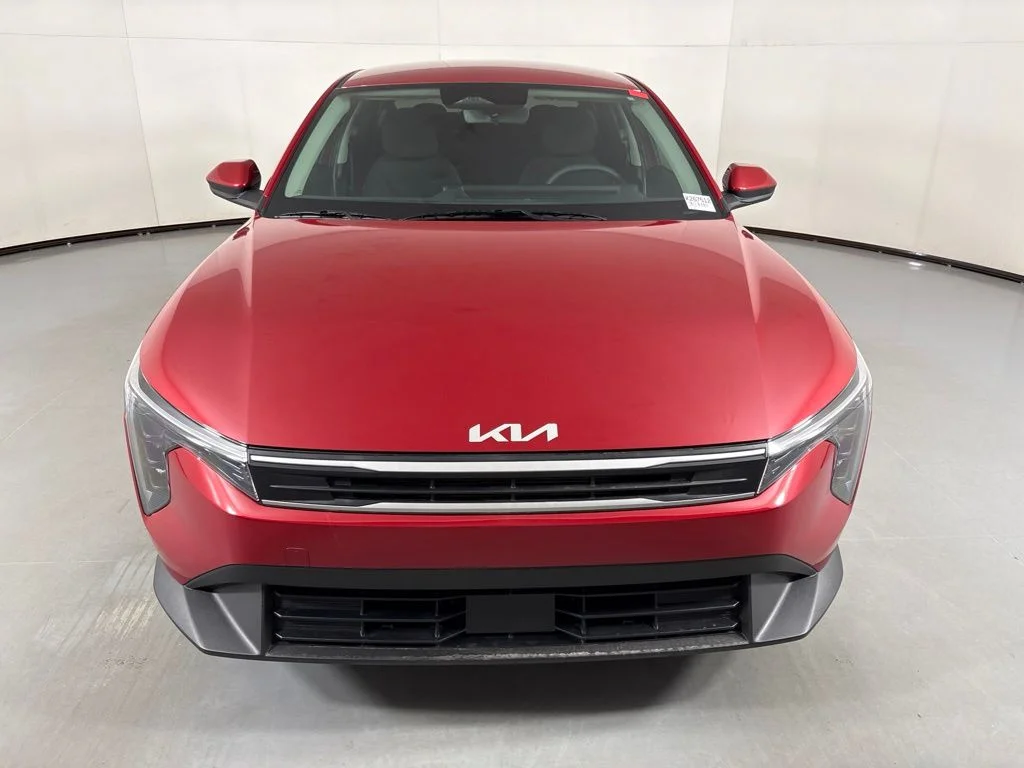 New 2026 Currant Red Kia LXS image 3