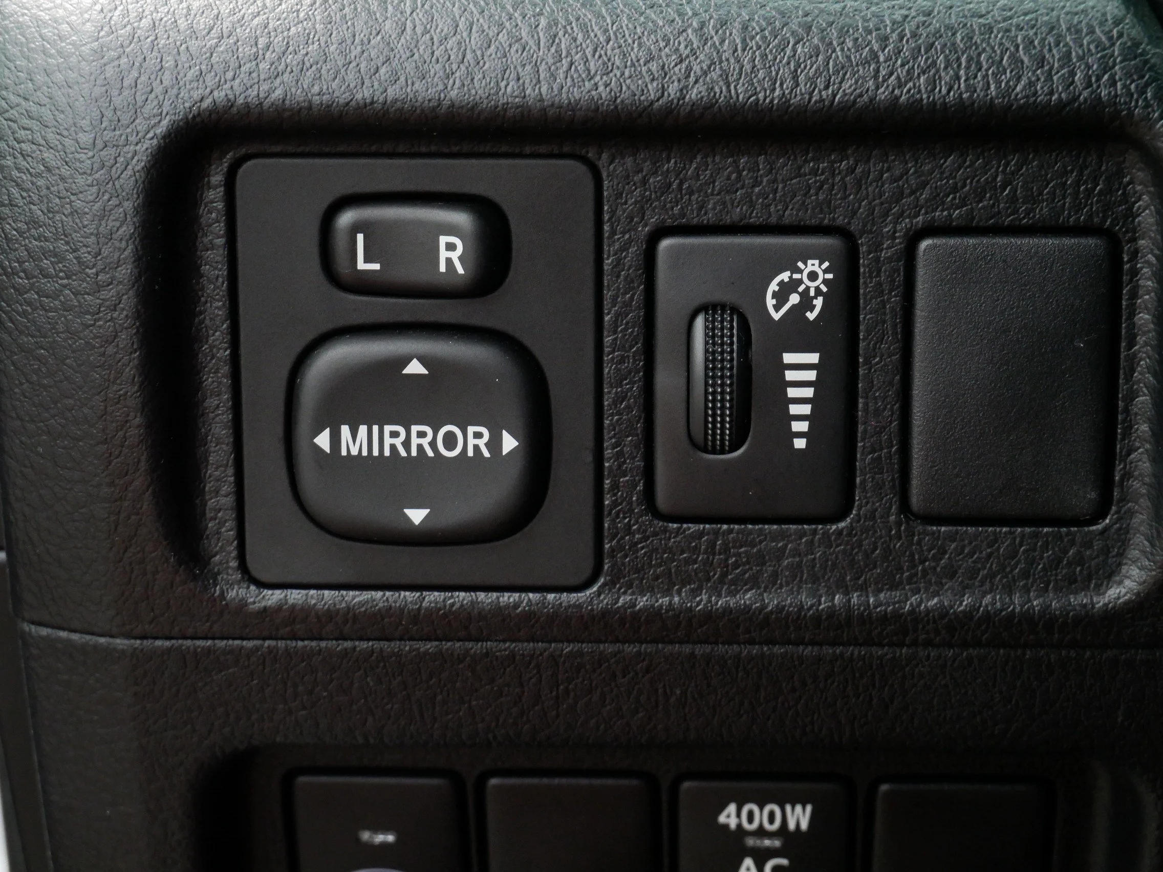 Used 2019 Super White Toyota TRD Off Road Premium image 28
