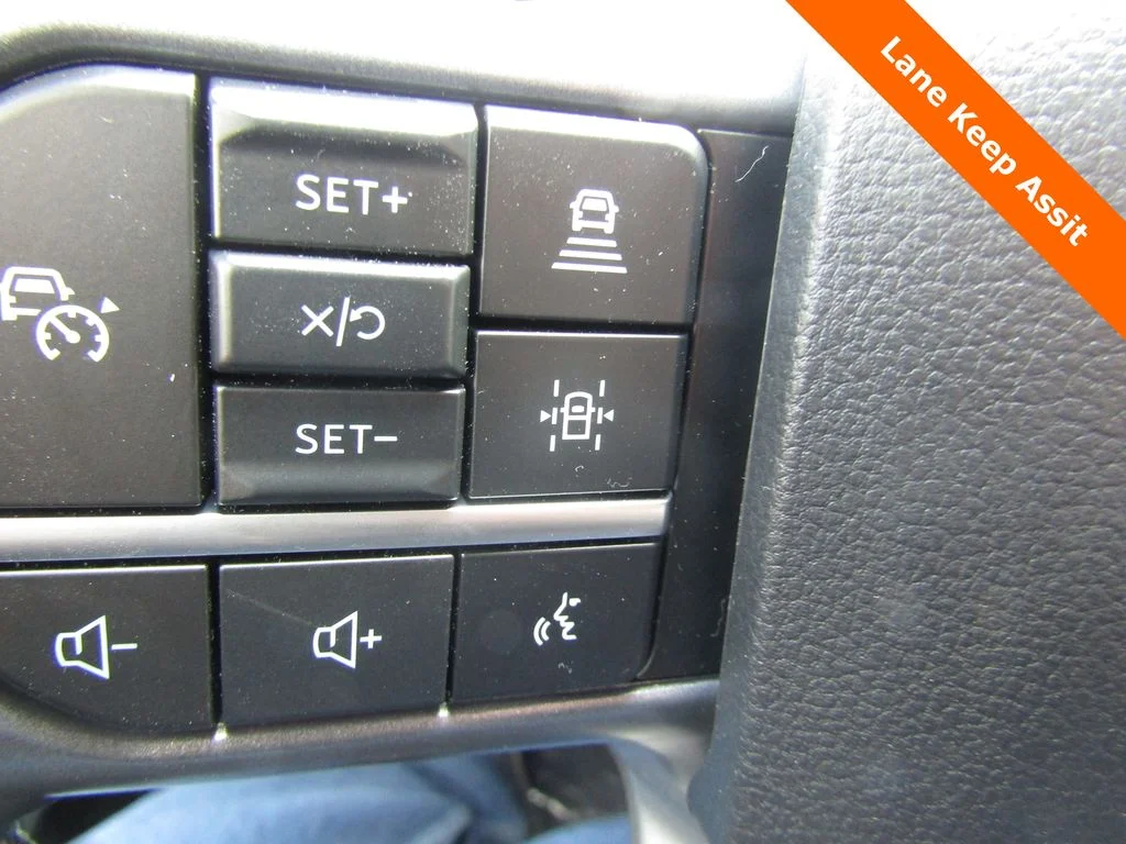 New 2026 Carbonized Gray Metallic Ford XLT image 8