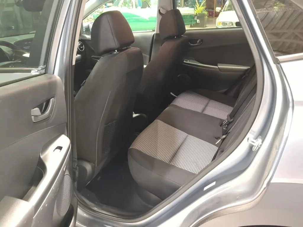 Used 2020 Silver Hyundai SEL Plus image 12