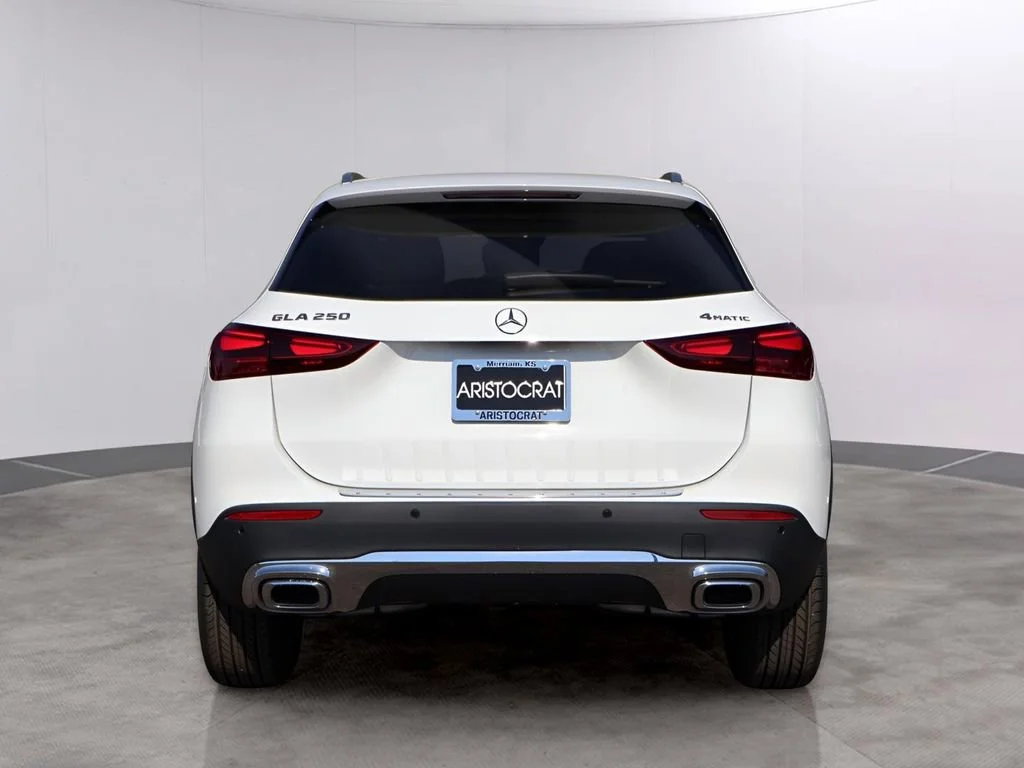 New 2026 Polar White Mercedes-Benz GLA 250 image 47