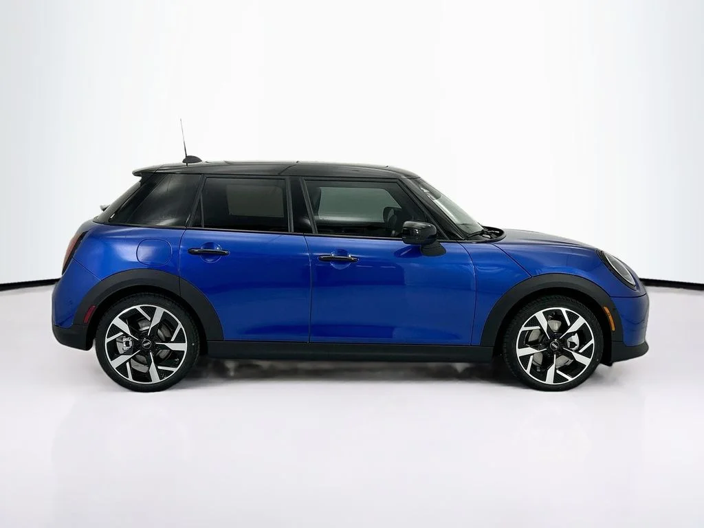 New 2026 Blazing Blue Metallic MINI Oxford Edition image 4