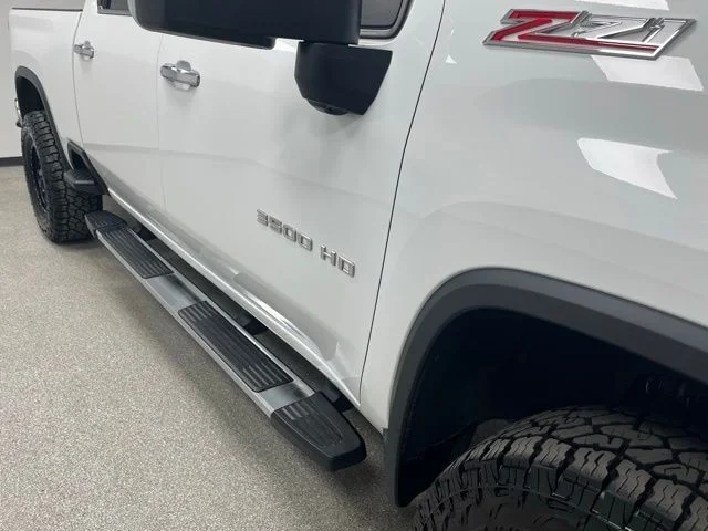 Used 2022 White Chevrolet LTZ image 11