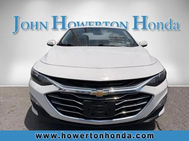 Used 2023  Chevrolet LT image 4