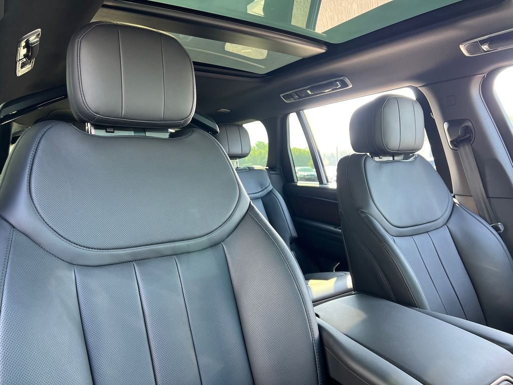 Used 2025 Gold Land Rover SE image 29