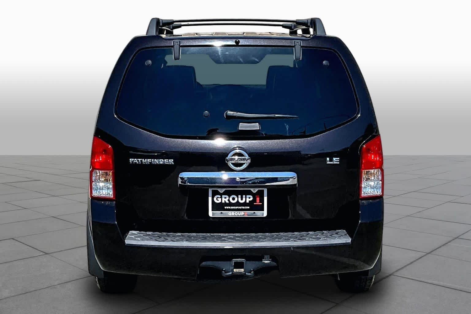 Pre-Owned 2012 Nissan Pathfinder LE