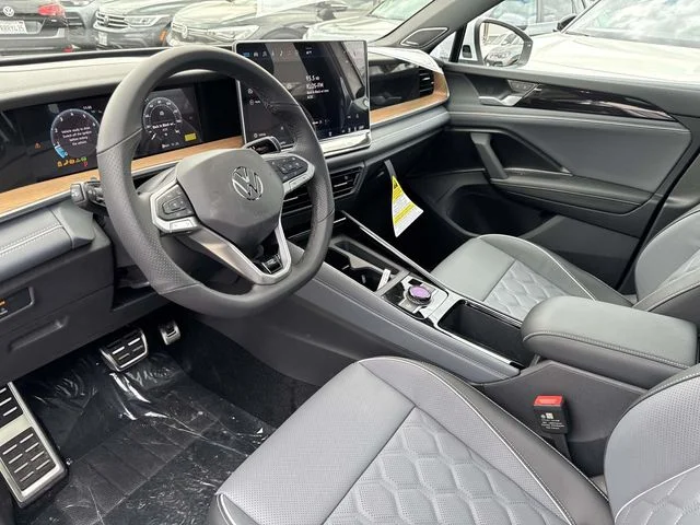 New 2026  Volkswagen 2.0T SEL R-Line Turbo image 13