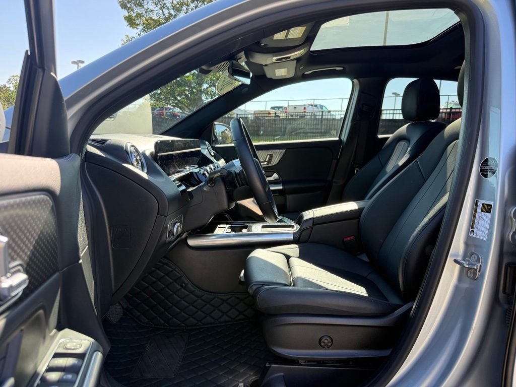 Used 2025  Mercedes-Benz GLA 250 image 23
