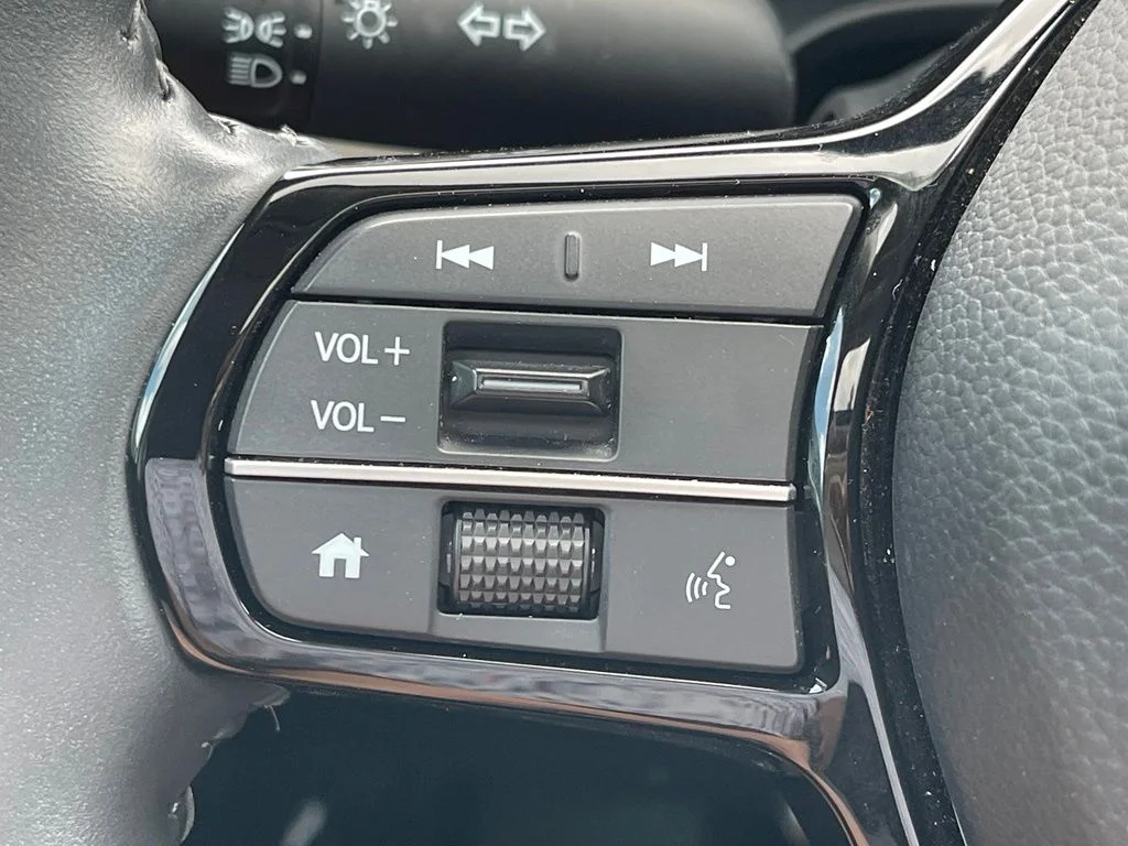 Used 2024  Honda EX-L image 18