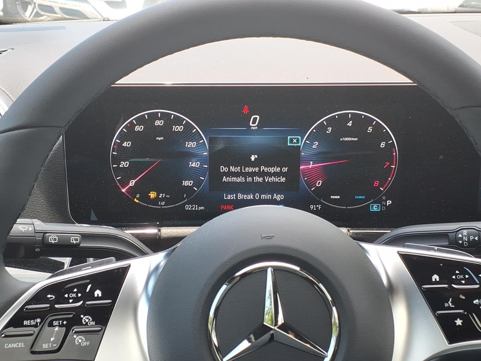 New 2026 Polar White Mercedes-Benz GLA 250 image 13