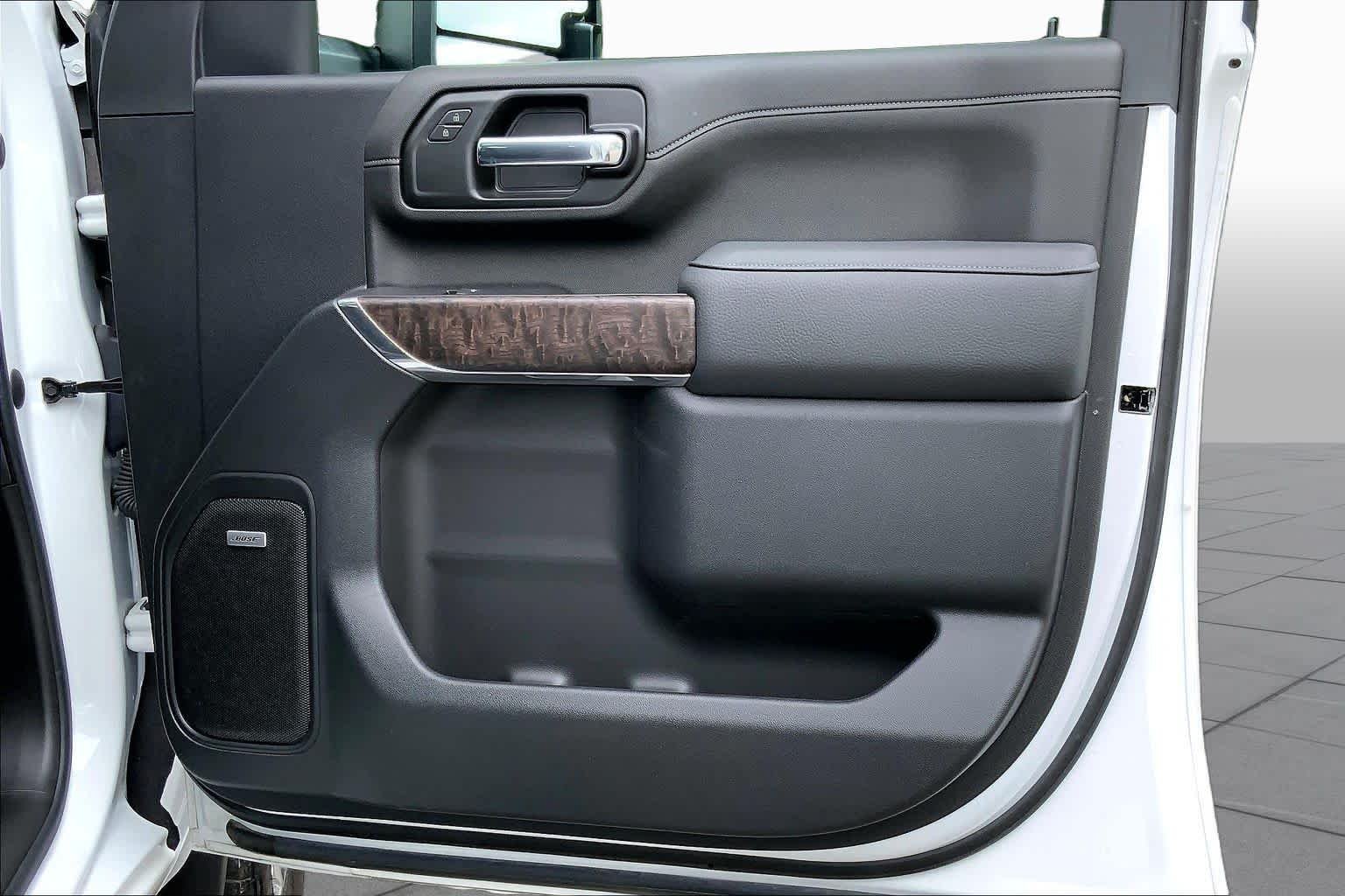 Used 2021 Summit White GMC Denali image 23