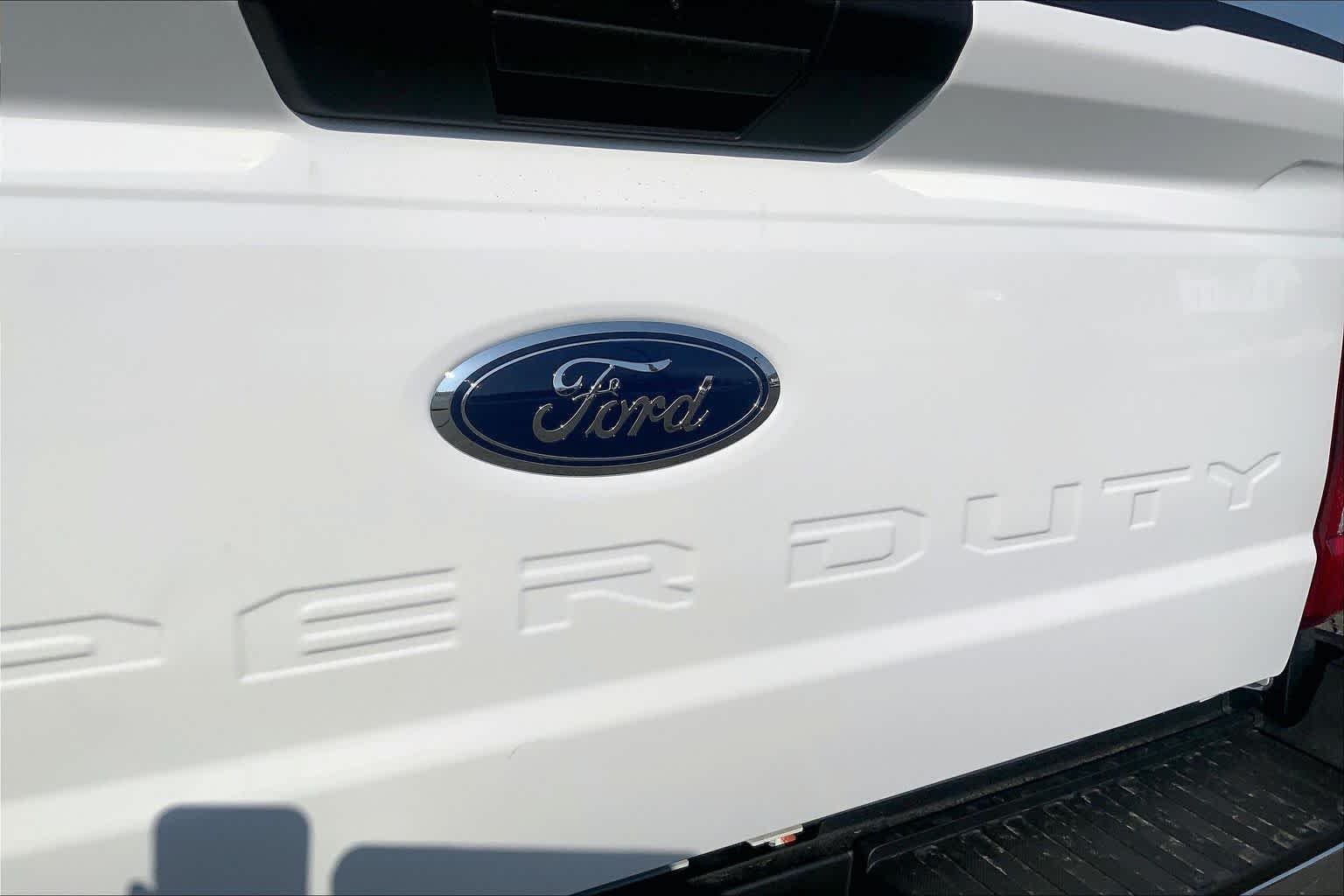 New 2026 Oxford White Ford F-350® XL image 6