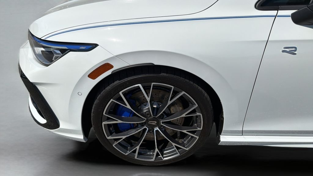 2026 Volkswagen Golf R R - Photo 37
